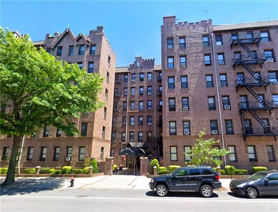 The Embassy unit C5, Brooklyn, NY 11209 - photo 2