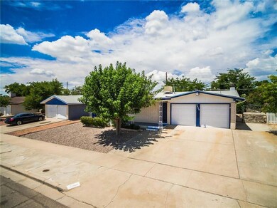 Garage for 2 cars and RV parking space
