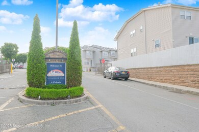 21 Studio Ln, Staten Island, NY 10304 - photo 2