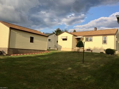 Spacious back yard!