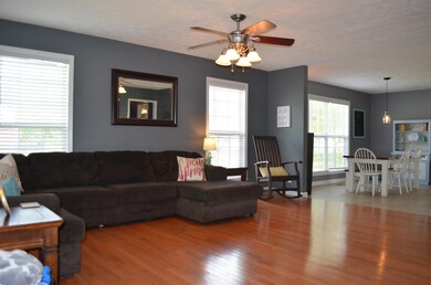 379 Indian Springs Cir, Manchester, TN 37355 - photo 4