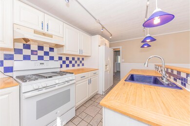 405 Six Mile Rd, Whitmore Lake, MI 48189 - photo 3