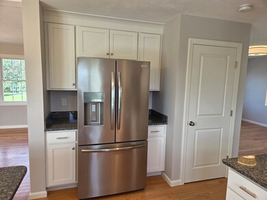 57 Kelly Ln, Lynn, MA 01904 - photo 4