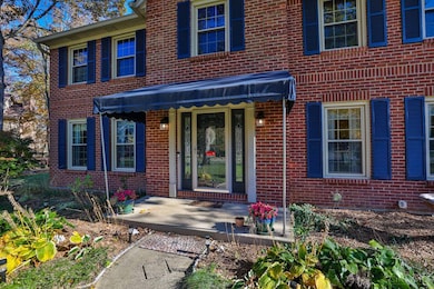 6364 Hickorybark Dr, Loveland, OH 45140 - photo 4