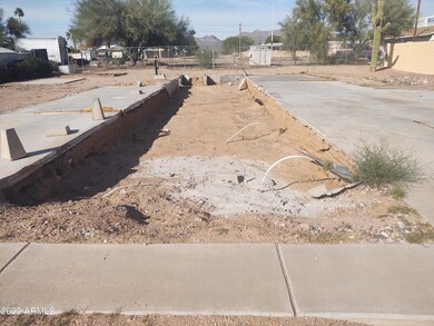 CRAWL SPACE-Front View