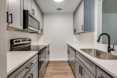 5909 Gaston Ave unit 207, Dallas, TX 75214 - photo 4