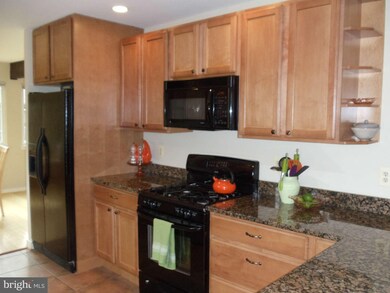 5341 Jennifer Dr, Fairfax, VA 22032 - photo 5