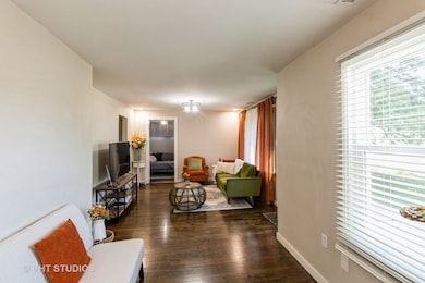 113 Pheasant Trail, Lake In the Hills, IL 60156 - photo 4