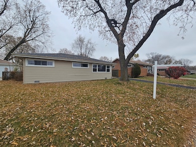 3114 W 163rd St, Markham, IL 60428 - photo 2