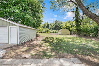 802 Carrol St, Buchanan, MI 49107 - photo 5