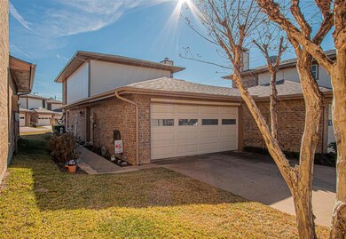 92 Morrow Dr, Bedford, TX 76021 - photo 2