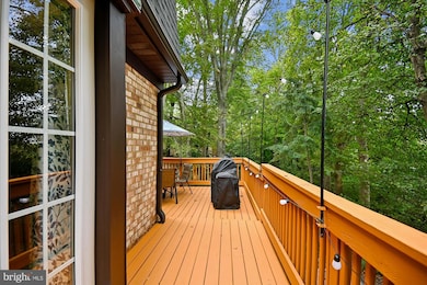 1682 Albermarle Dr, Crofton, MD 21114 - photo 4