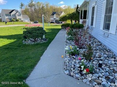 11 Natalie Ct, Schenectady, NY 12304 - photo 6