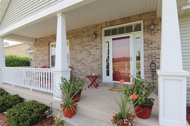 2880 Big Bluestem Pkwy, Fitchburg, WI 53711 - photo 2