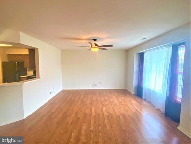 202 Oliphant Ln unit 202, Mount Laurel, NJ 08054 - photo 4