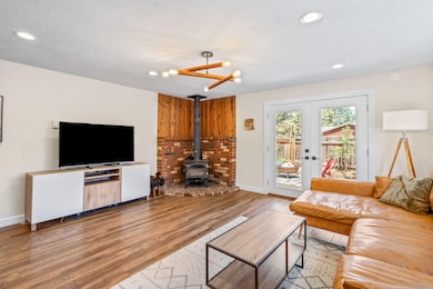 801 SE Polaris Ct, Bend, OR 97702 - photo 6