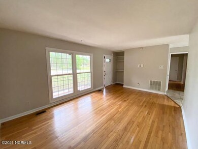 1167 Gould Rd, Jacksonville, NC 28540 - photo 6