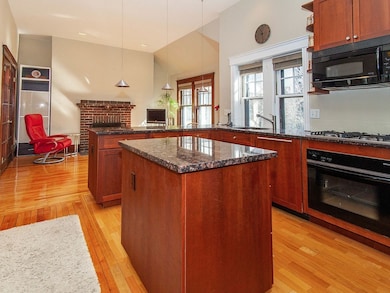 13 Story St unit 38, Cambridge, MA 02138 - photo 3