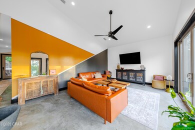 5101 Lake Bluff Cir, Marianna, FL 32446 - photo 4