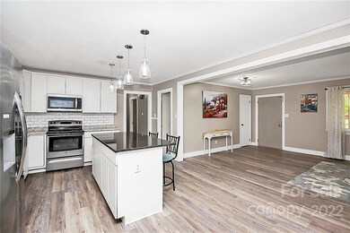 183 Jane Sowers Rd, Statesville, NC 28625 - photo 6