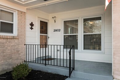 2902 Arlington Ct, Louisville, KY 40299 - photo 3
