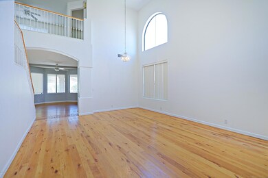 Livin and Dining Room 1