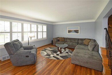 26155 Benton Ave, Euclid, OH 44132 - photo 3