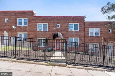 909 19th St NE unit 2, Washington, DC 20002 - photo 3