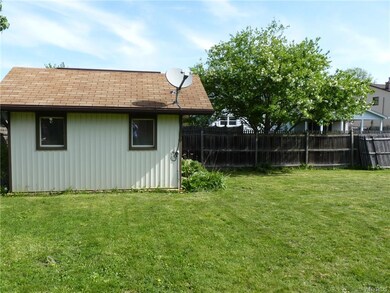 852 Remington Dr, North Tonawanda, NY 14120 - photo 5