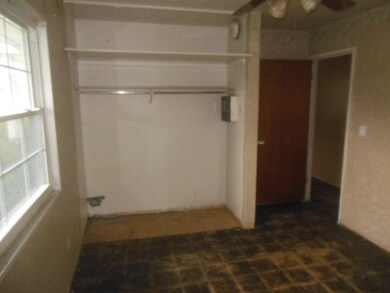 2831 E Berwyn St, Indianapolis, IN 46203 - photo 7