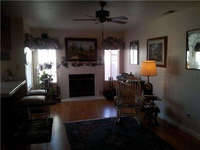 Kitchen,Family Room w fireplace