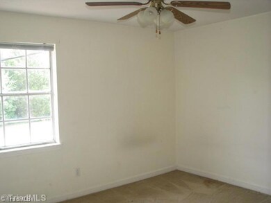 2350 Bay Meadows Ct unit J, Winston Salem, NC 27103 - photo 4