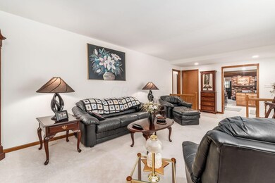 1161 Rockport Ct, Columbus, OH 43235 - photo 4