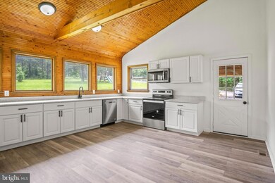 16 Apple Orchard Dr, Berkeley Springs, WV 25411 - photo 5