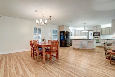 4801 Holloway Rd, Alvin, TX 77511 - photo 6