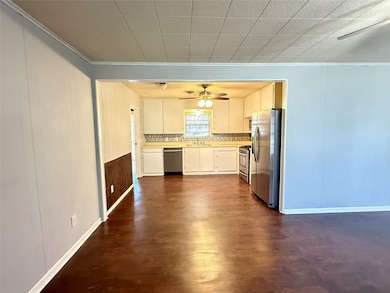 1608 Michael St, El Campo, TX 77437 - photo 6