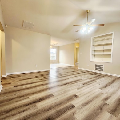 152 Wesley Ct, Richmond, KY 40475 - photo 2