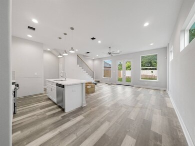 6913 Bonita St, Houston, TX 77016 - photo 6