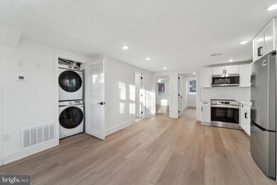 286 Greenough St unit 1, Philadelphia, PA 19127 - photo 3