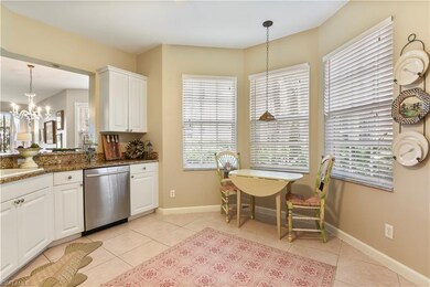 Kitchen w/ Breakfast Nook
