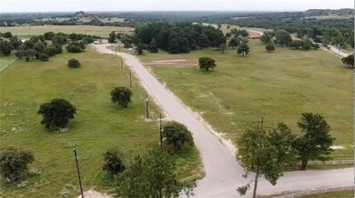 205 Farmhouse Rd, Springtown, TX 76082 - photo 3