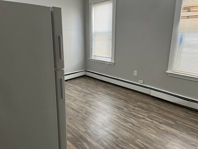 61 Vine St unit 1, Lynn, MA 01905 - photo 4