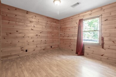 445 Hemlock Trl-16