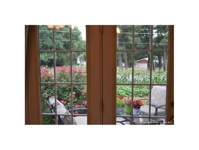 997 Cedar St, Corydon, IN 47112 - photo 5