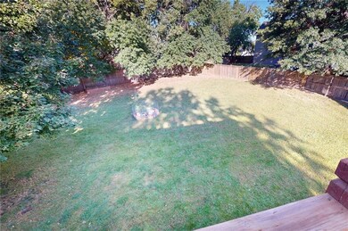 5142 Roundtree St, Shawnee, KS 66226 - photo 4