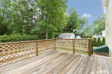 45 Laurel Dr, Chepachet, RI 02814 - photo 4