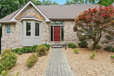 7837 Partridge Hill Dr, Brighton, MI 48116 - photo 4