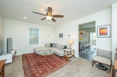 2727 Linden St, Des Moines, IA 50312 - photo 4