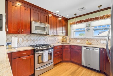 40 Cottage Park Rd unit 2, Winthrop, MA 02152 - photo 2