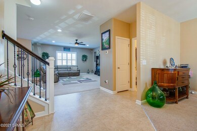 4 22 Hager Road Entry